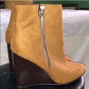 Forever 21 camel faux suede booties